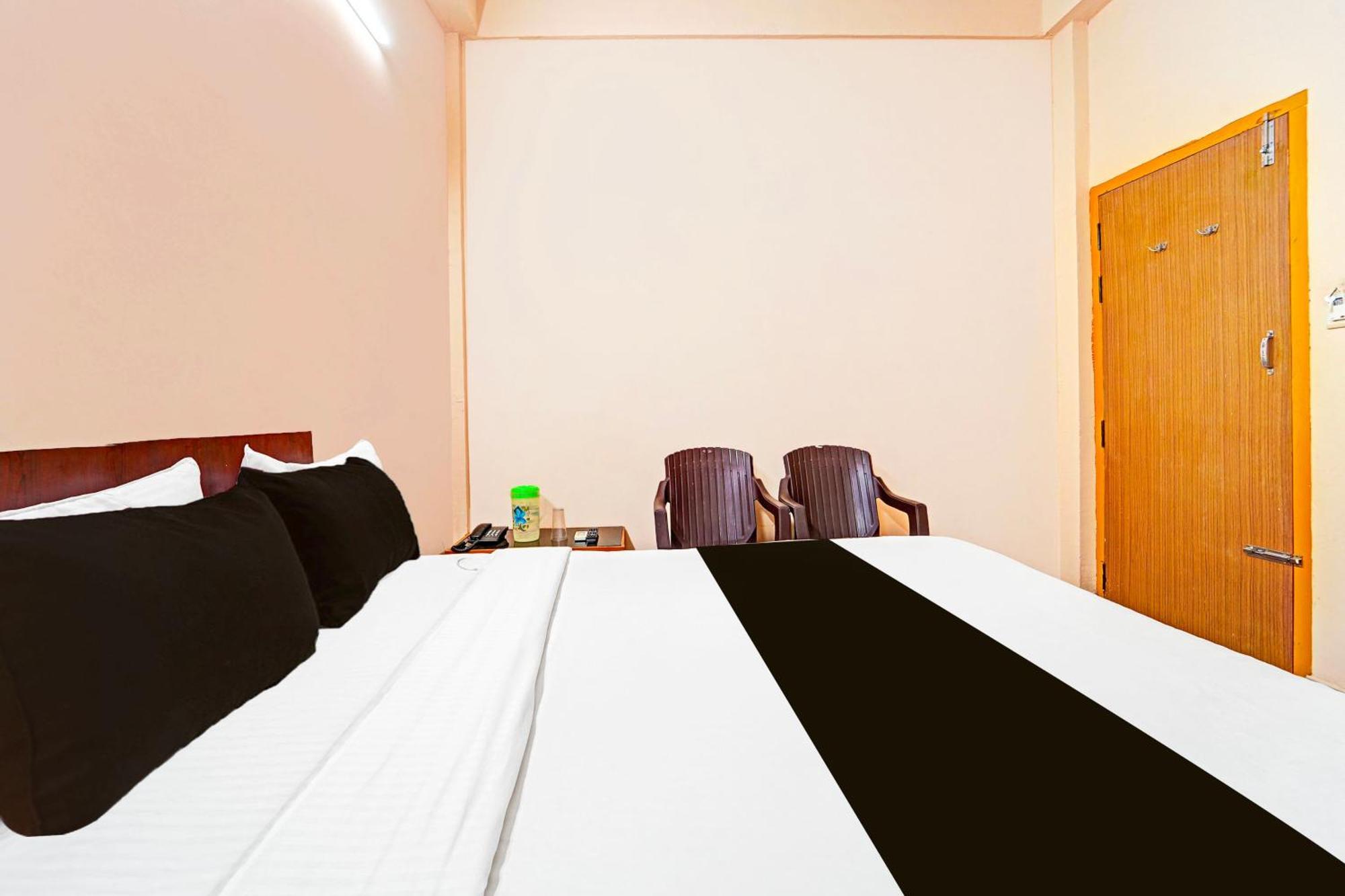Hotel O Kanyakumari Near Chinna Muttam Beach Formerly Hotel Royal King מראה חיצוני תמונה